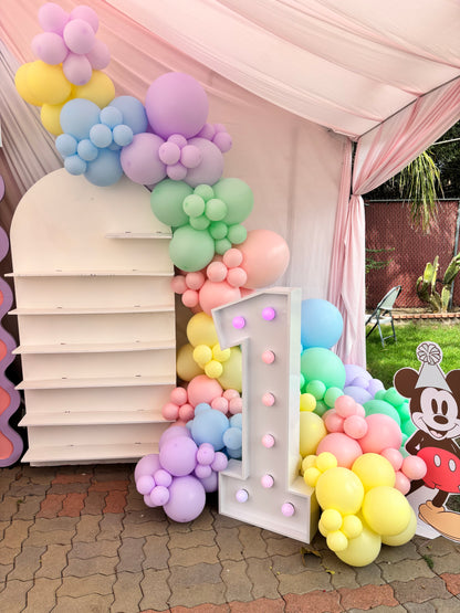 Pastel Mouse Birthday Balloon Decor